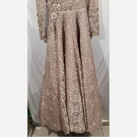 NWT $998 Mac Duggal [ 4 ] Floral Embellished Long Sleeve A-Line Gown Mocha‎ Pink - Picture 11 of 16